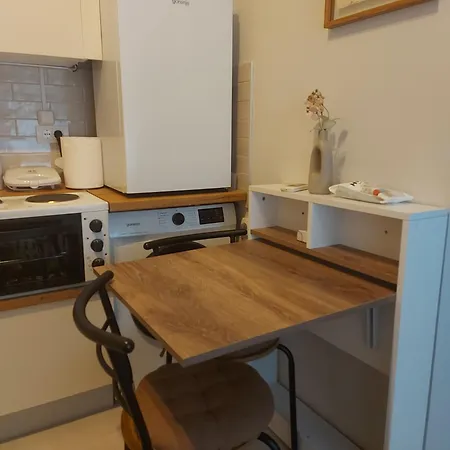 Centrocentro With Balcony Νόβι Σαντ