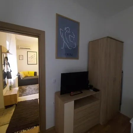 Apartman Centrocentro With Balcony Újvidék