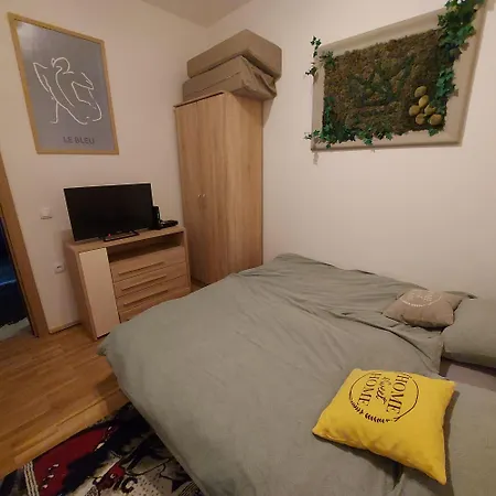 Centrocentro With Balcony Διαμέρισμα *