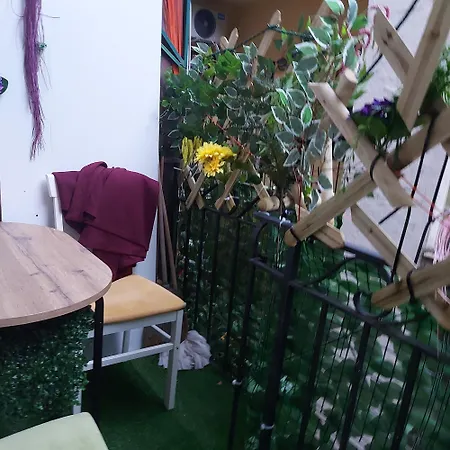 Centrocentro With Balcony Διαμέρισμα *